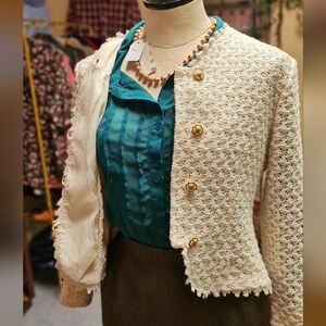 Petite Focus White Crocheted Blazer size 4P
